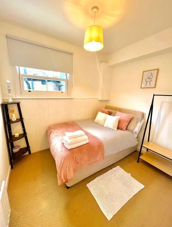 The Vista Apartment London Exterior photo